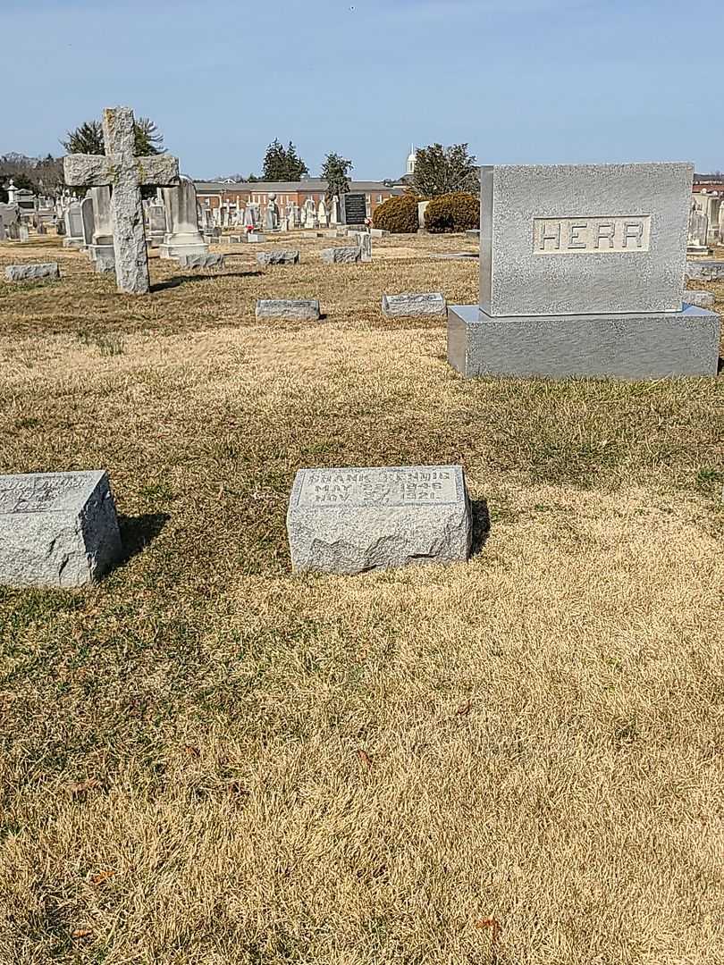 Frank Kendig Herr's grave. Photo 2