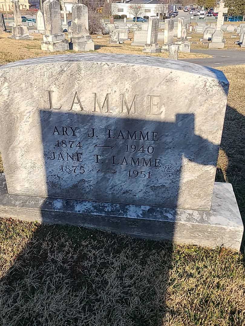 Ary J. Lamme's grave. Photo 2