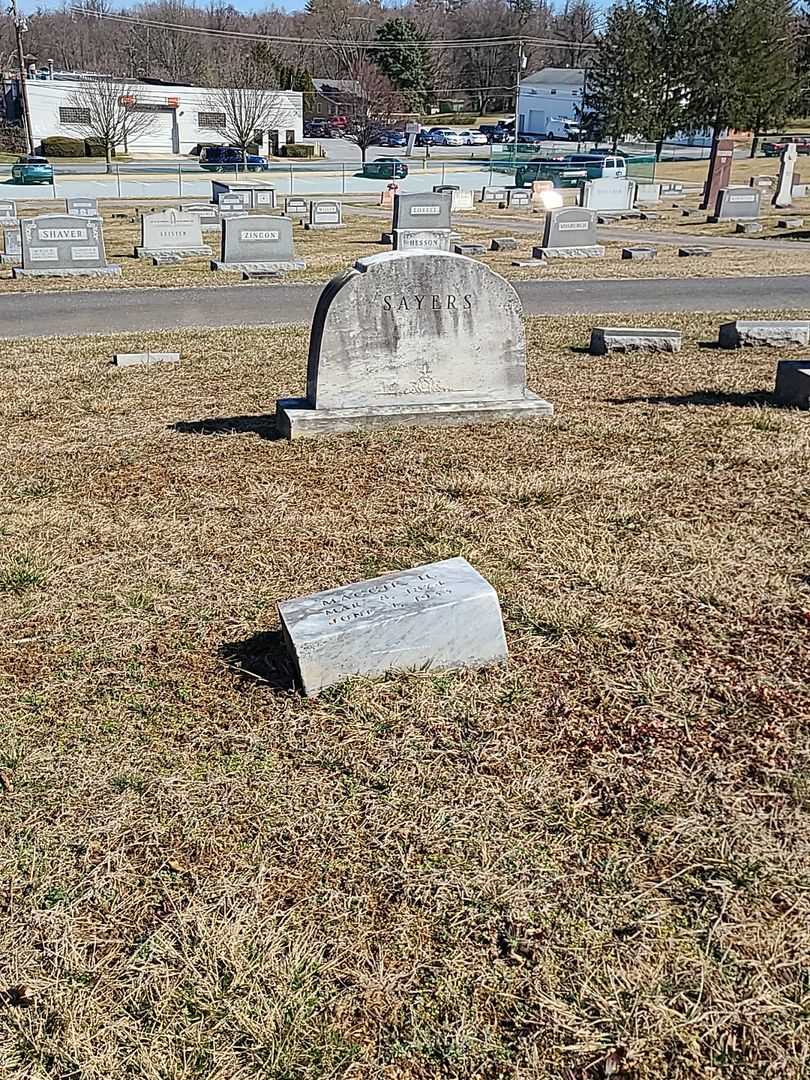 Maggie H. Sayers's grave. Photo 2