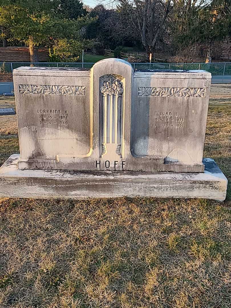 Ivan L. Hoff's grave. Photo 3