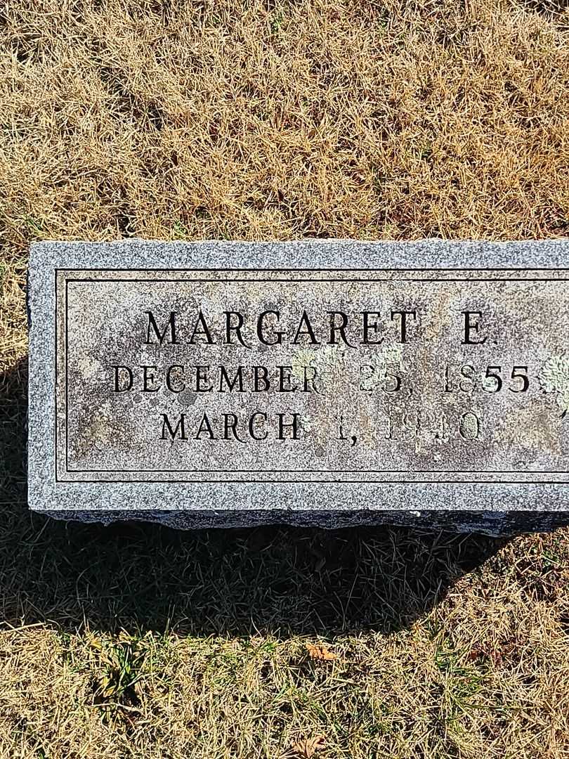 Margaret E. Shunk's grave. Photo 3