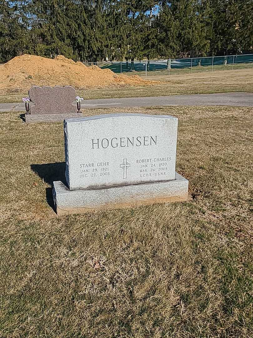 Starr Gehr Hogensen's grave. Photo 2