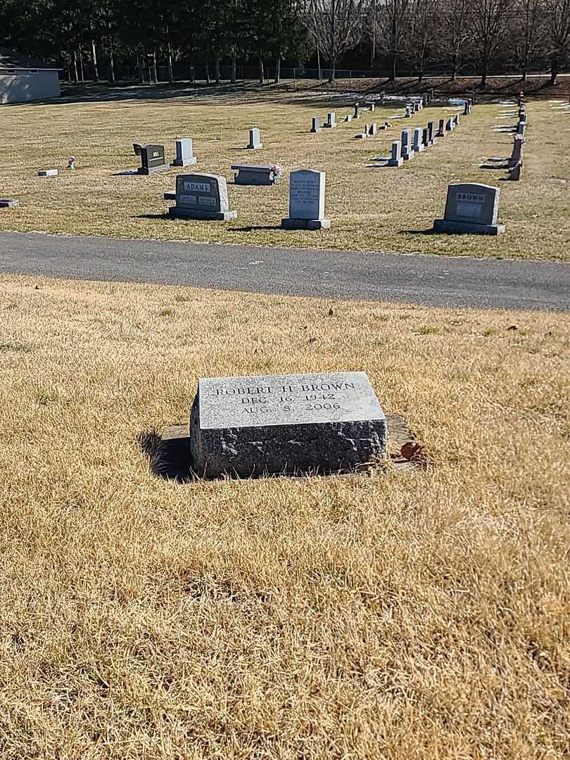 Robert H. Brown's grave. Photo 2