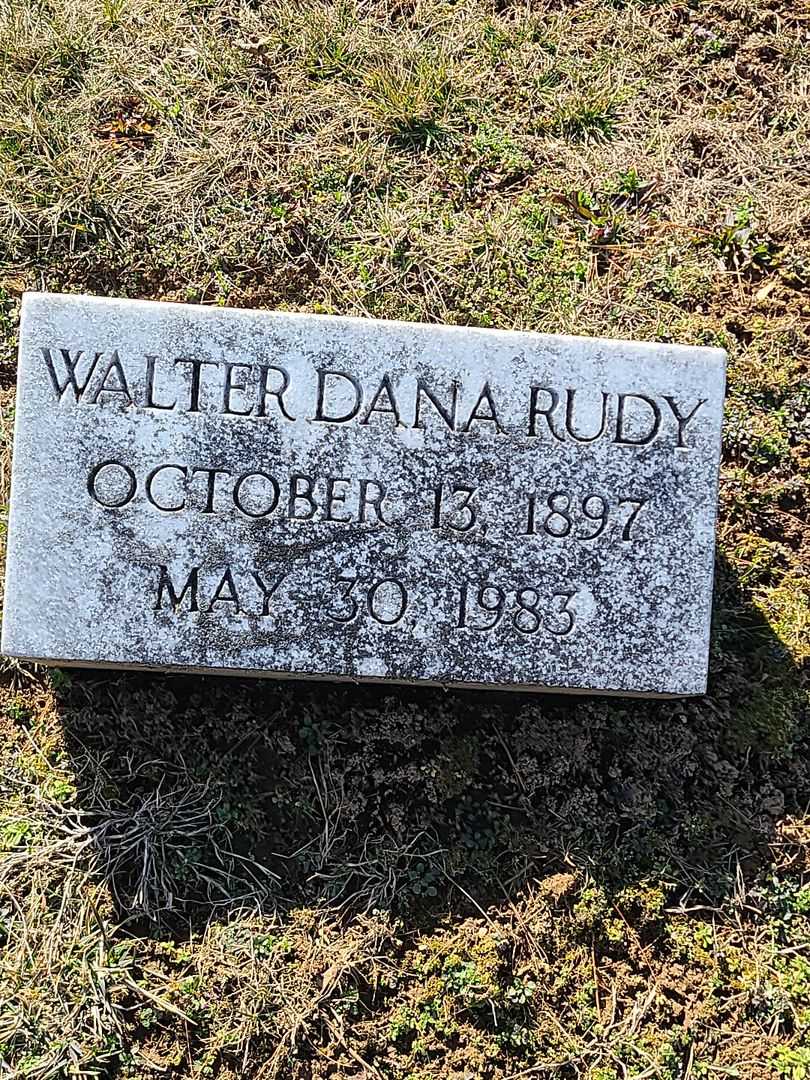 Walter Dana Rudy's grave. Photo 3