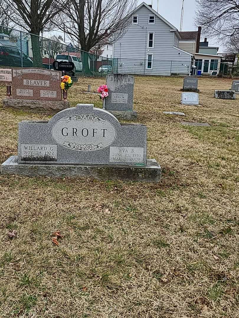 Eva B. Groft's grave. Photo 2