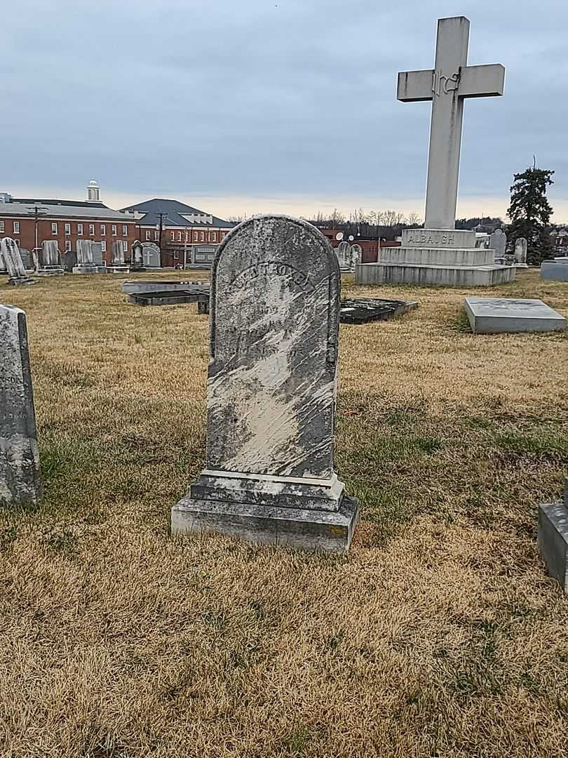 Ruth Troxell's grave. Photo 2