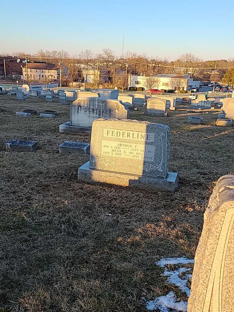 Arthur P. Federline's grave. Photo 2