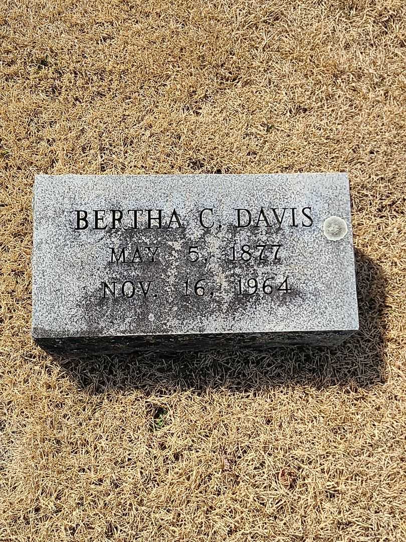 Bertha C. Davis's grave. Photo 3