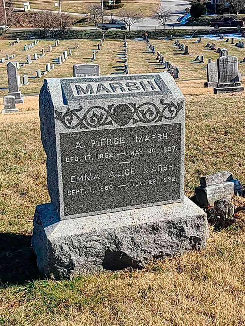 A. Pierce Marsh's grave. Photo 3