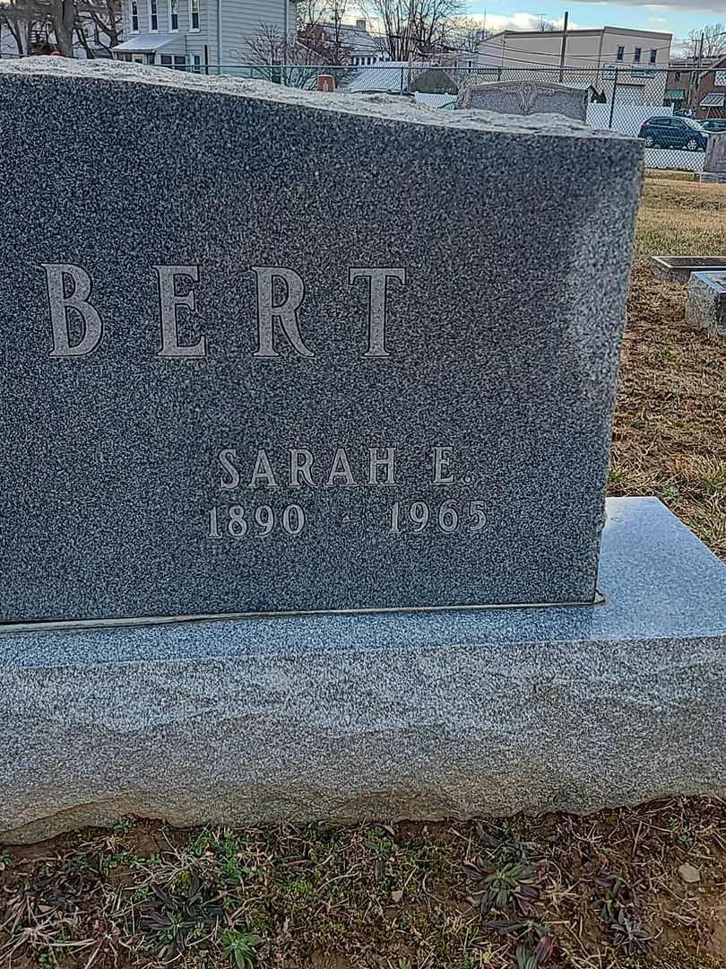 J. Ralph Lambert's grave. Photo 4