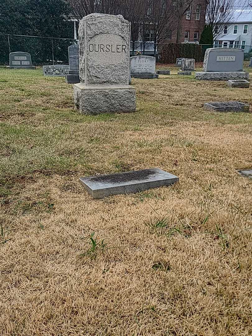 Mary E. Oursler's grave. Photo 2