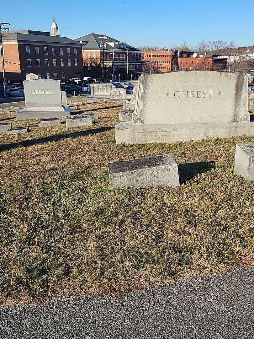Vernon A. Chrest's grave. Photo 2