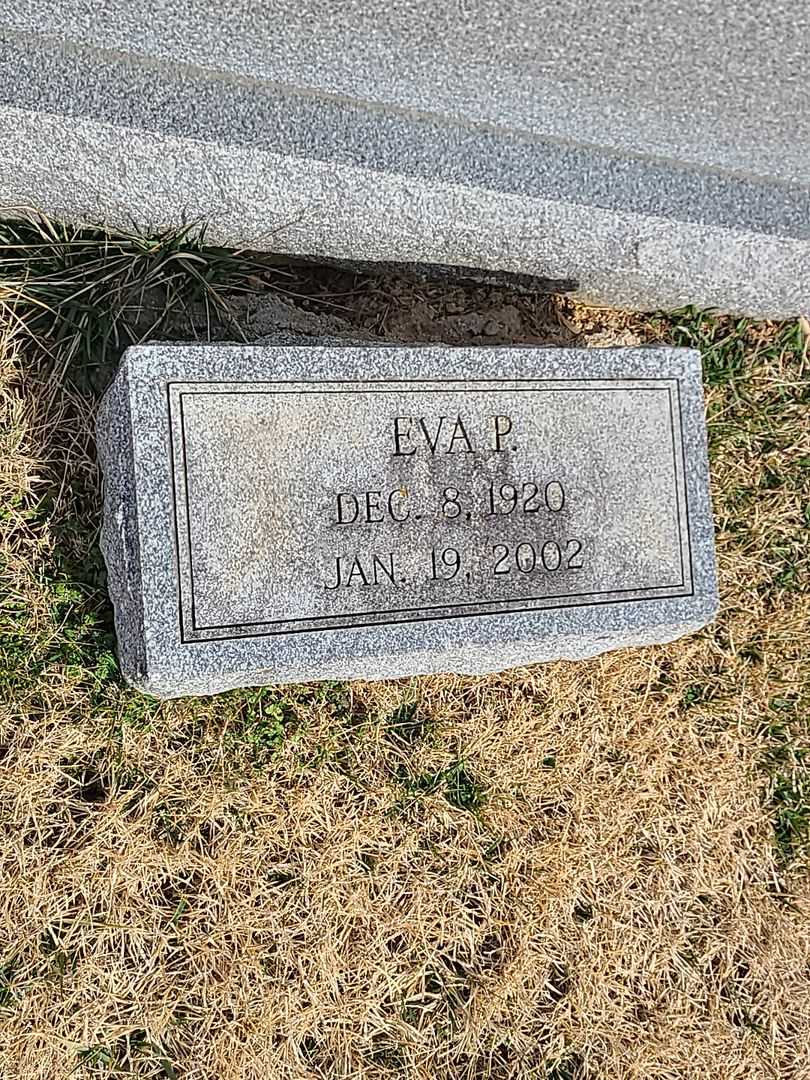Eva P. Hood's grave. Photo 3
