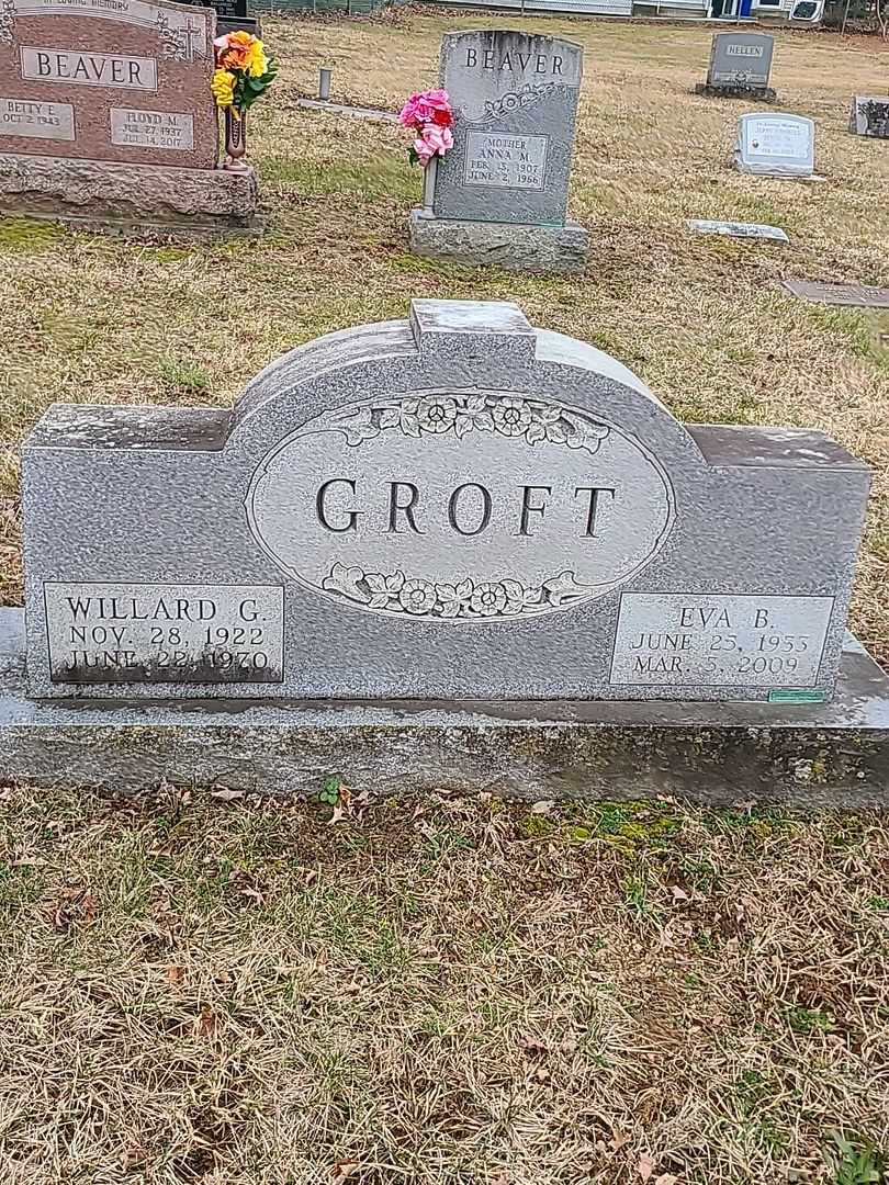 Willard G. Groft's grave. Photo 1