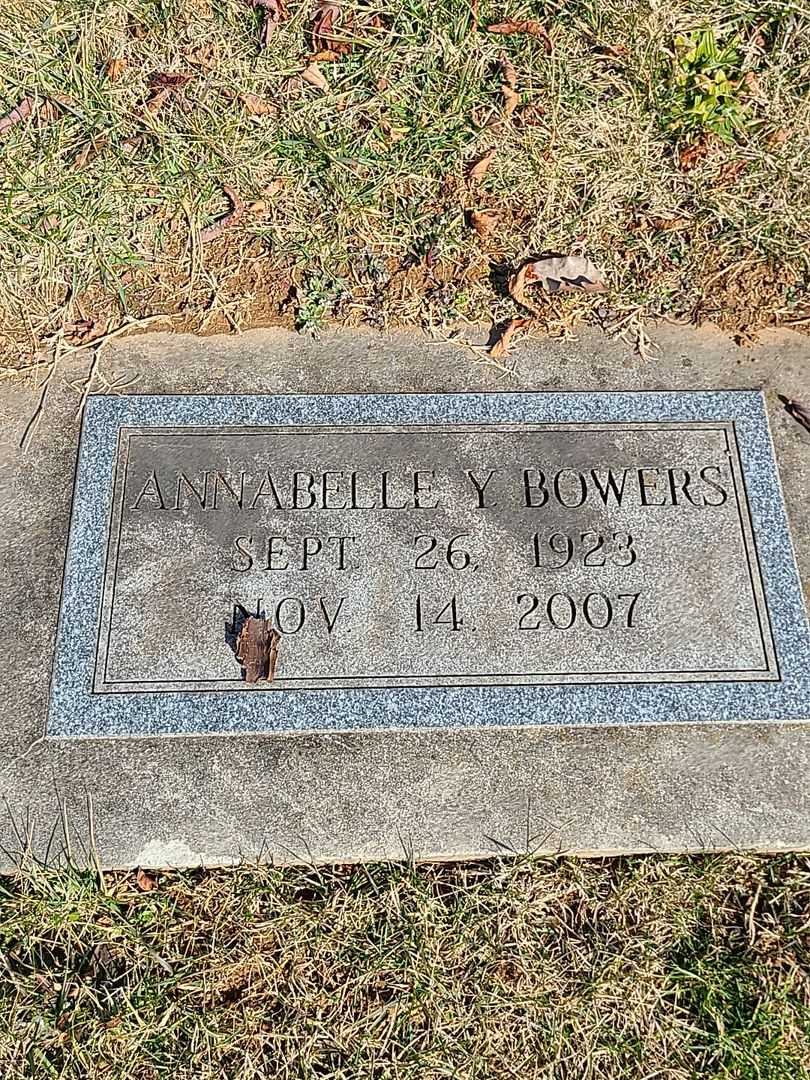 Annabelle Y. Bowers's grave. Photo 3