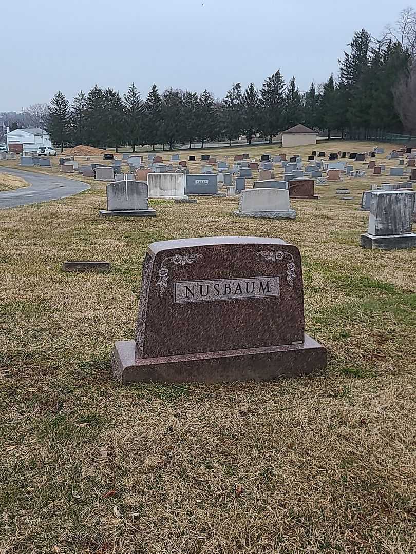 Donald A. Nusbaum's grave. Photo 1