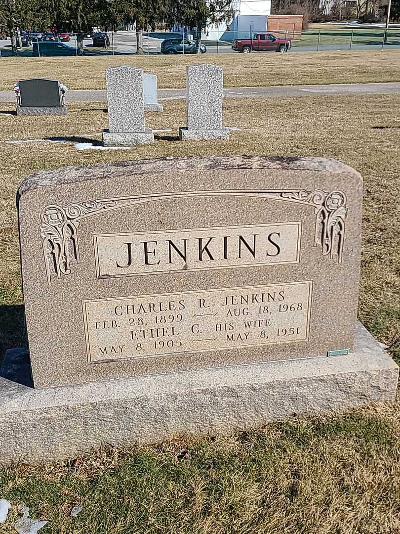 Ethel C. Jenkins's grave. Photo 1