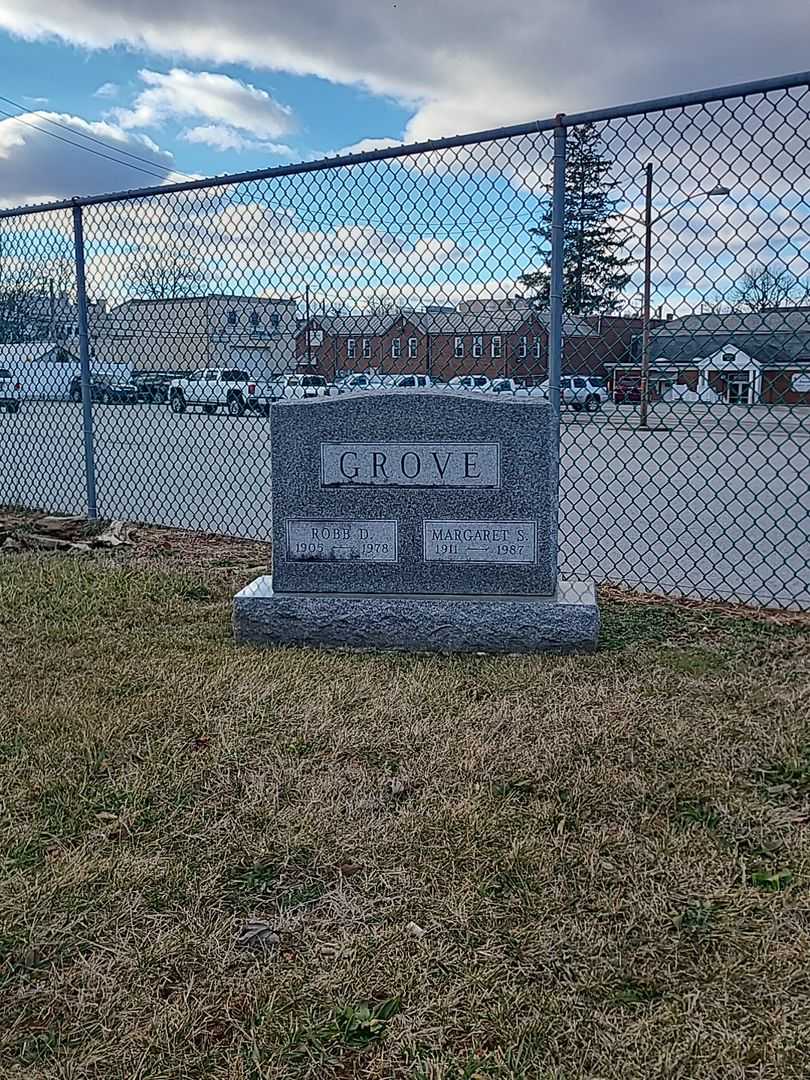 Margaret S. Grove's grave. Photo 2