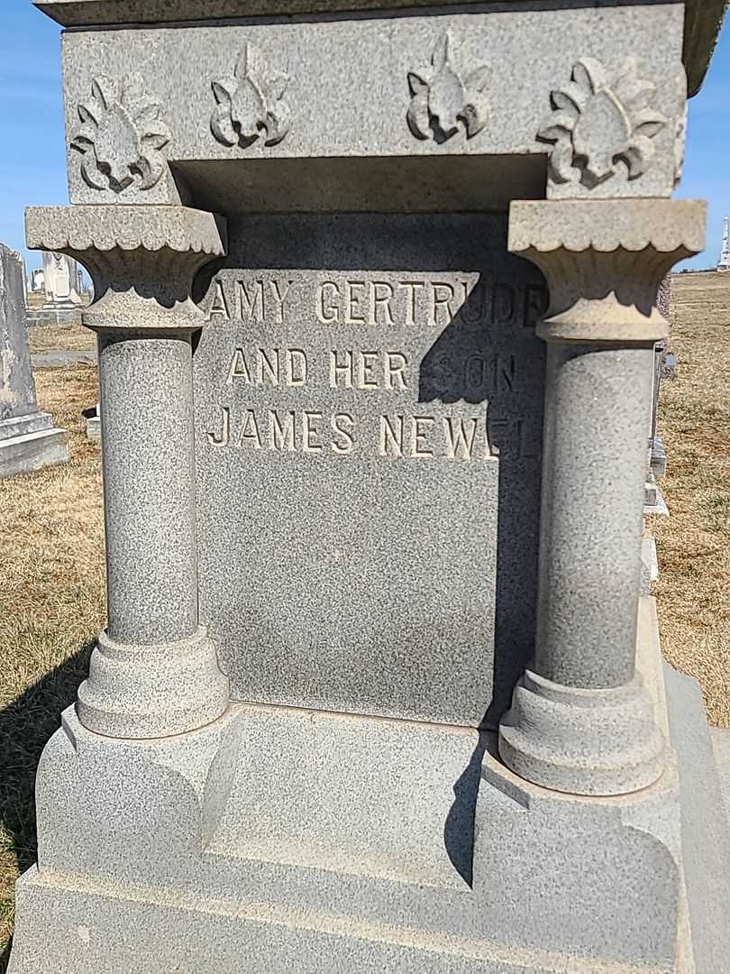 Amy Gertrude Lockard's grave. Photo 1