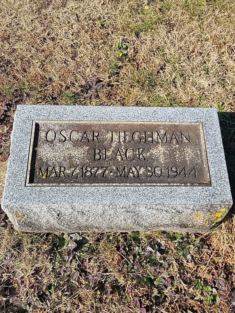 Oscar Tilghman Black's grave. Photo 3