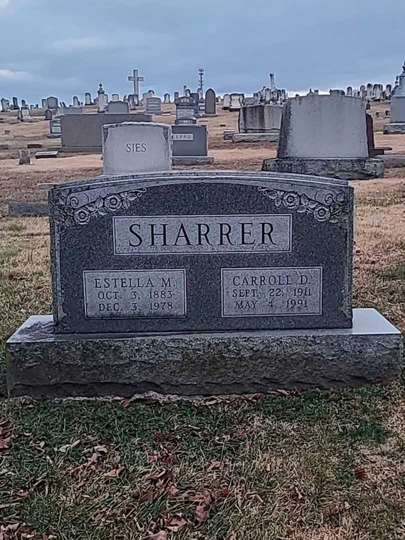 Carroll D. Sharrer's grave. Photo 3