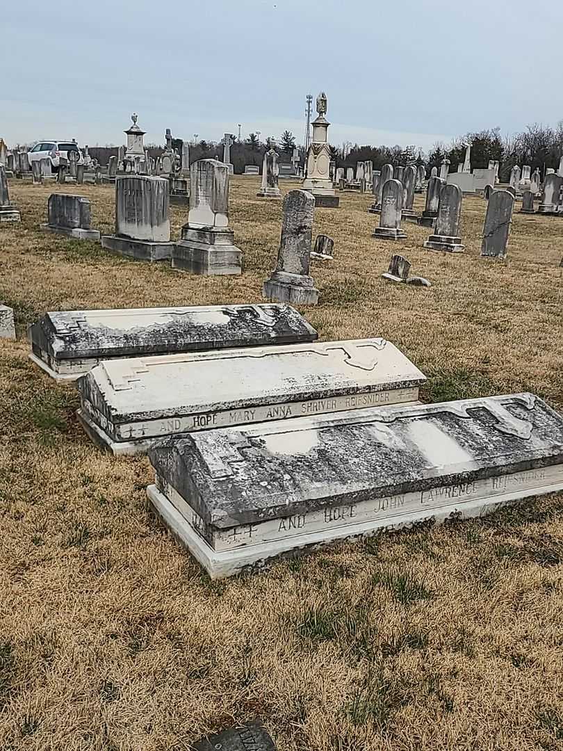 Mary Anna Shriver Reifsnider's grave. Photo 2