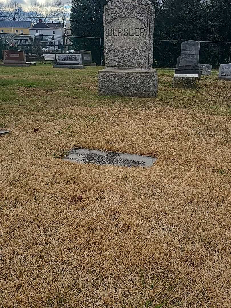 William Raymond Oursler's grave. Photo 2