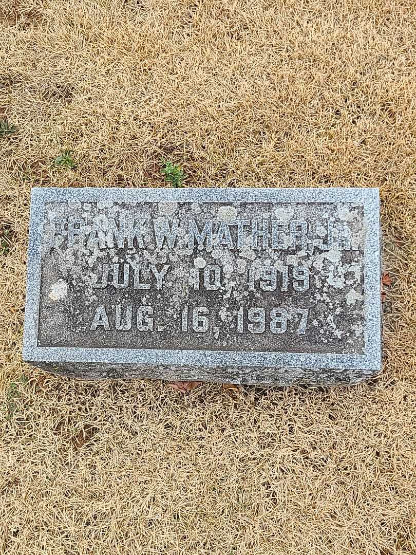 Frank W. Mather Junior's grave. Photo 3