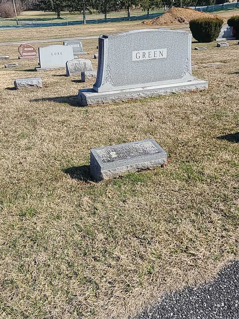 Russell G. Green's grave. Photo 2