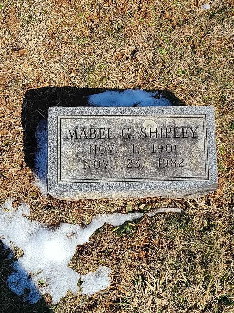 Mabel G. Shipley's grave. Photo 3