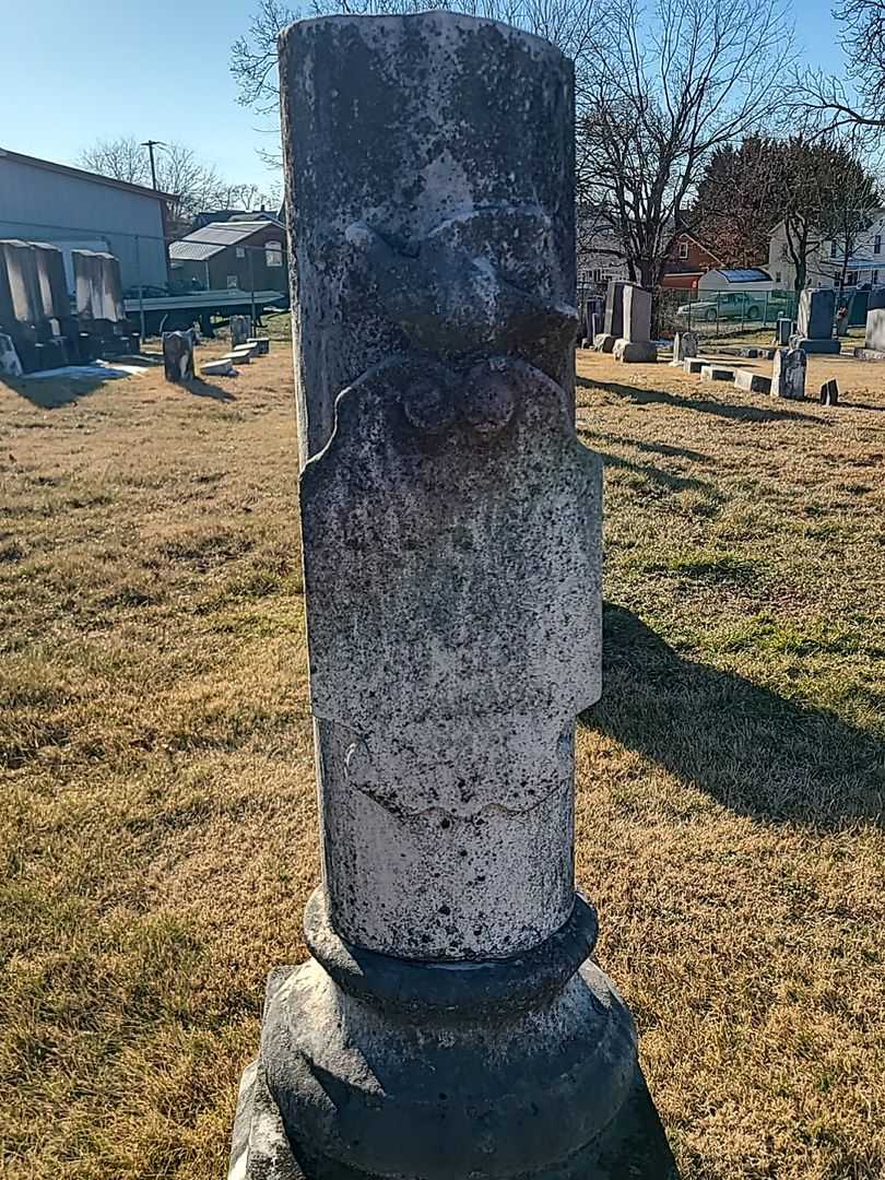 Doctor William Horrocks Rippard's grave. Photo 3