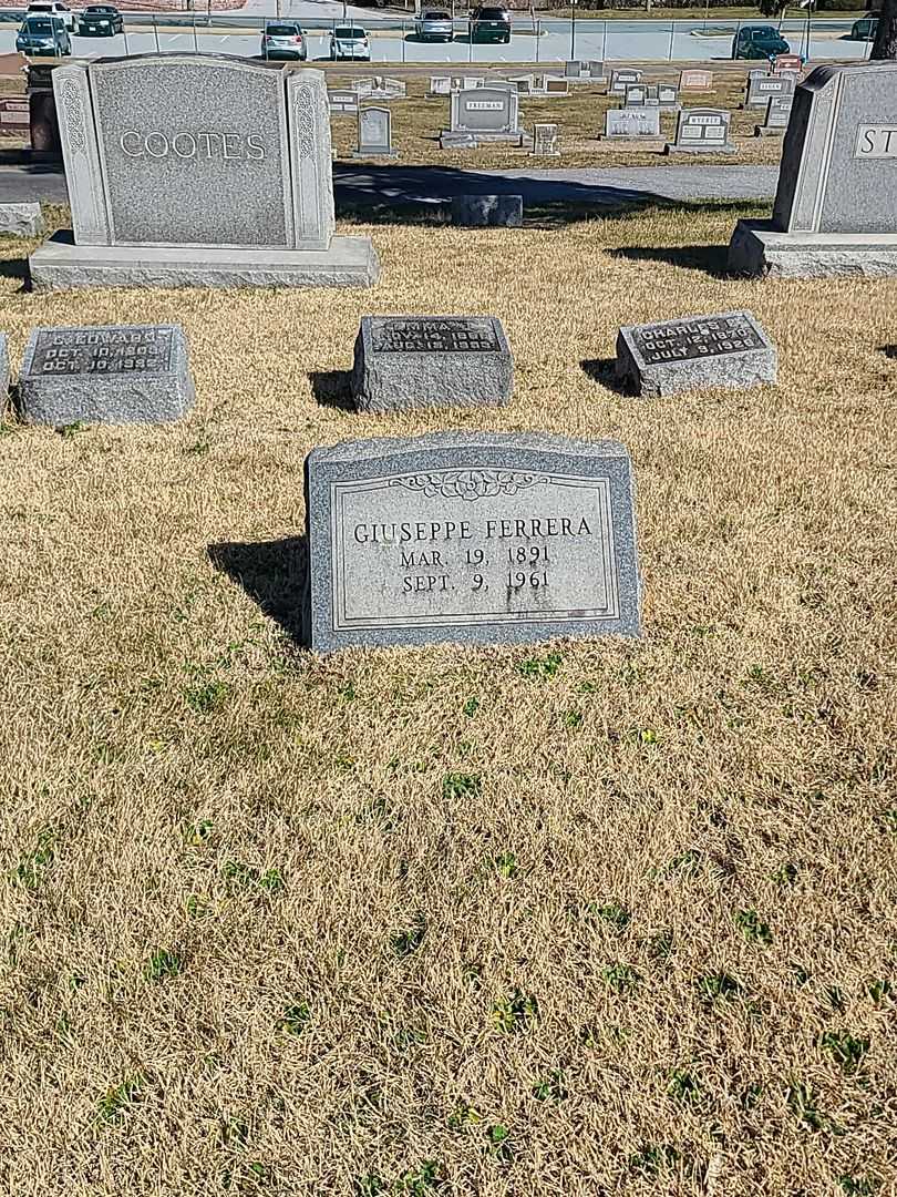 Giuseppe Ferrera's grave. Photo 2