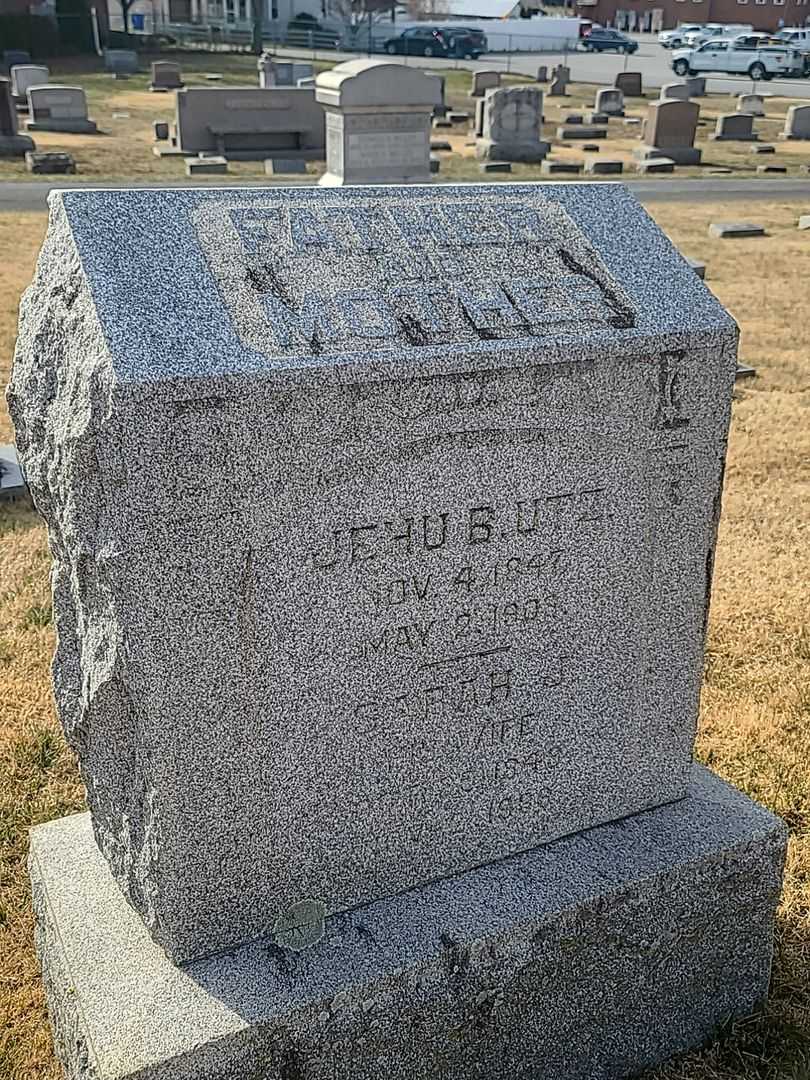 Sarah J. Utz's grave. Photo 3