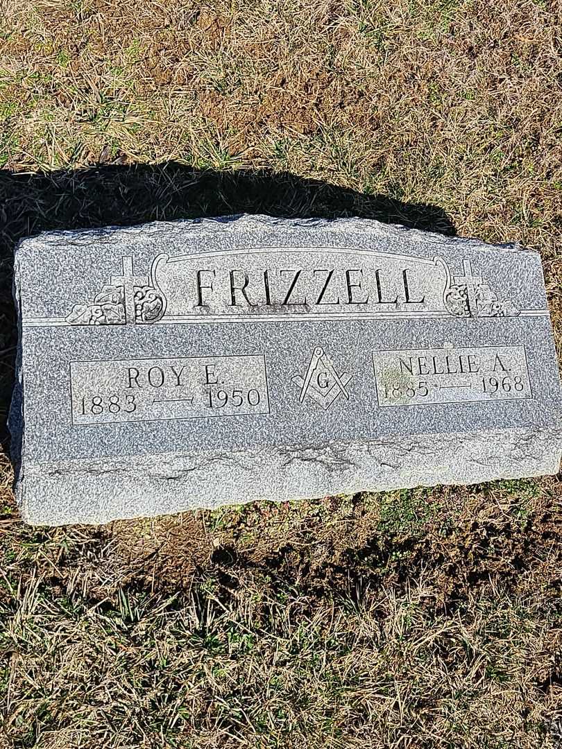 Levi T. Frizzell's grave. Photo 1