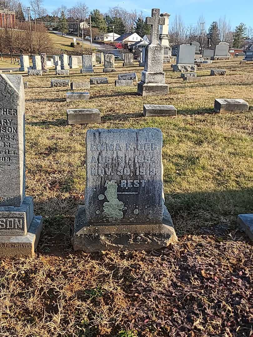 Emma F. Ogg's grave. Photo 2