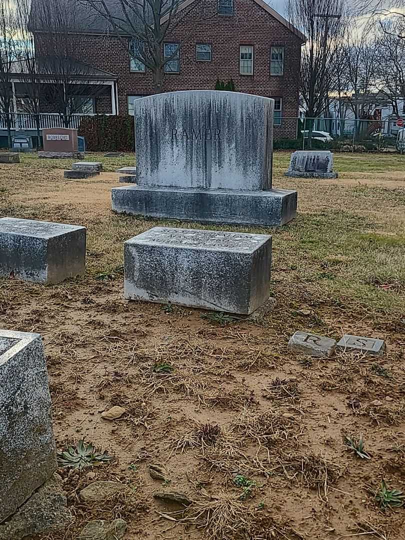 Scott Graham Ramer's grave. Photo 2