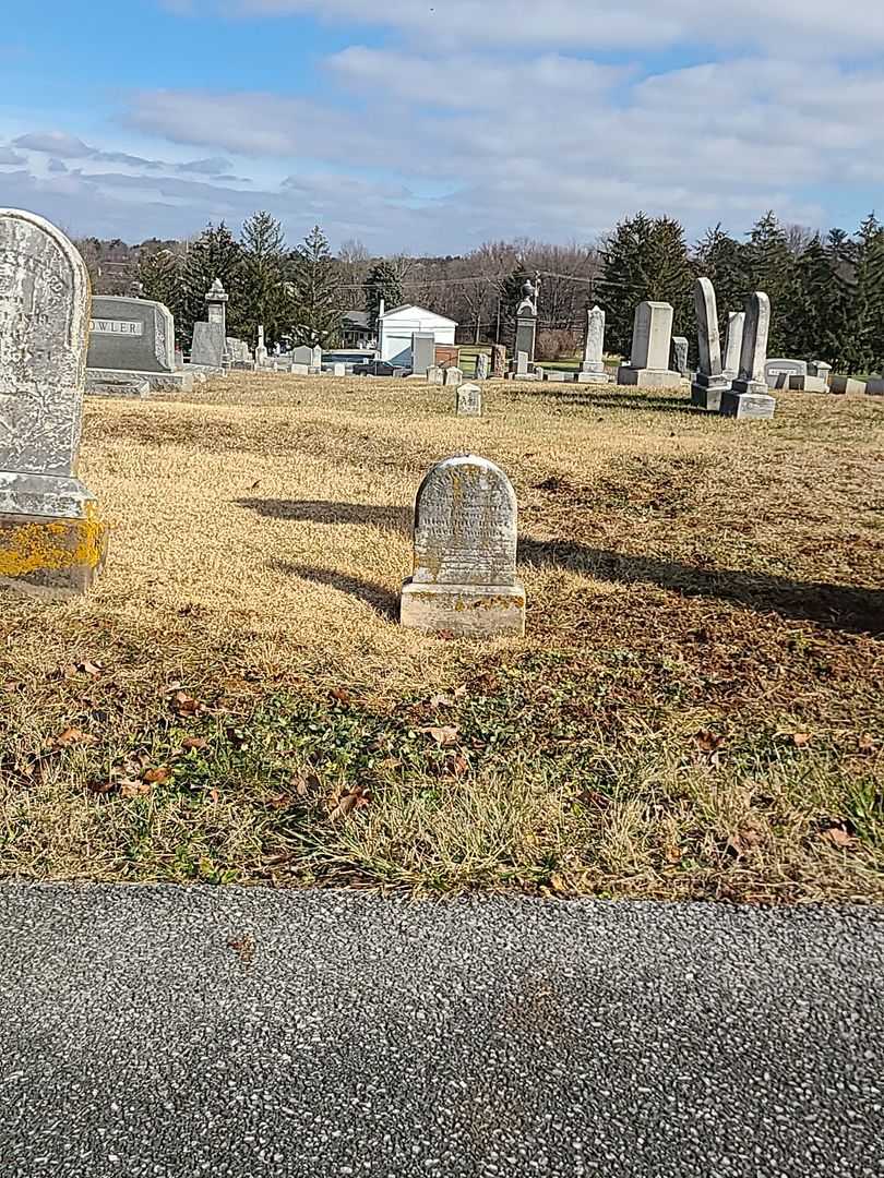 Mary E. May Lockard's grave. Photo 2