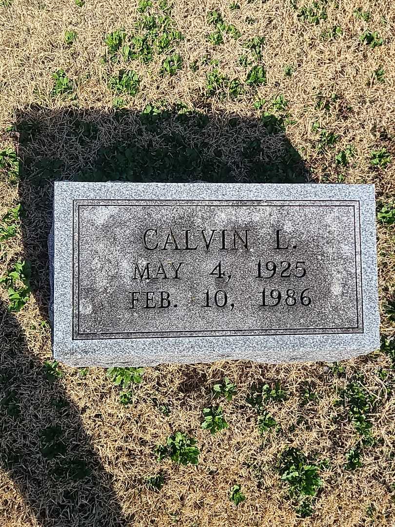 Calvin L. Phillips's grave. Photo 3
