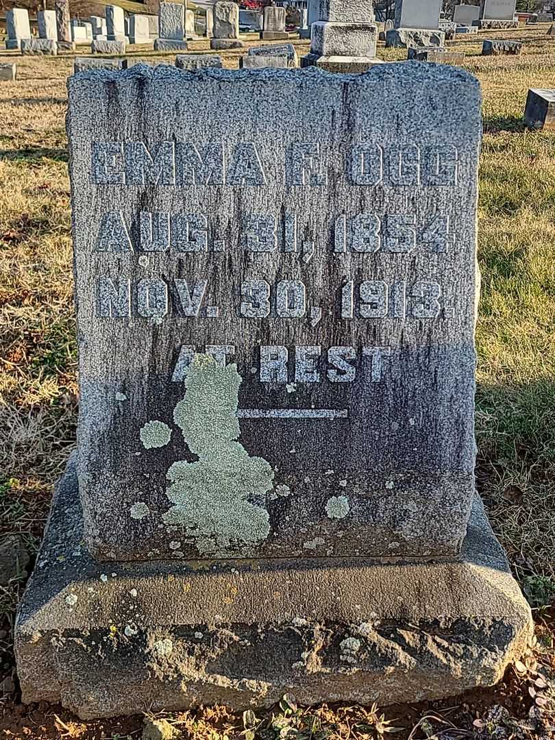 Emma F. Ogg's grave. Photo 3