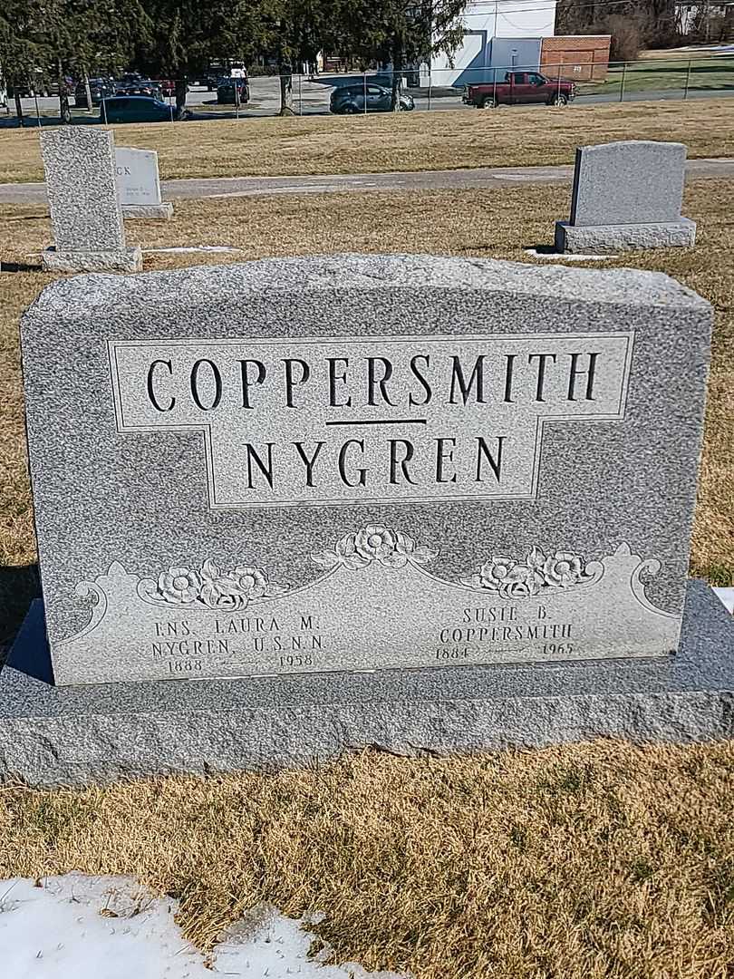 Laura M. Nygren's grave. Photo 1