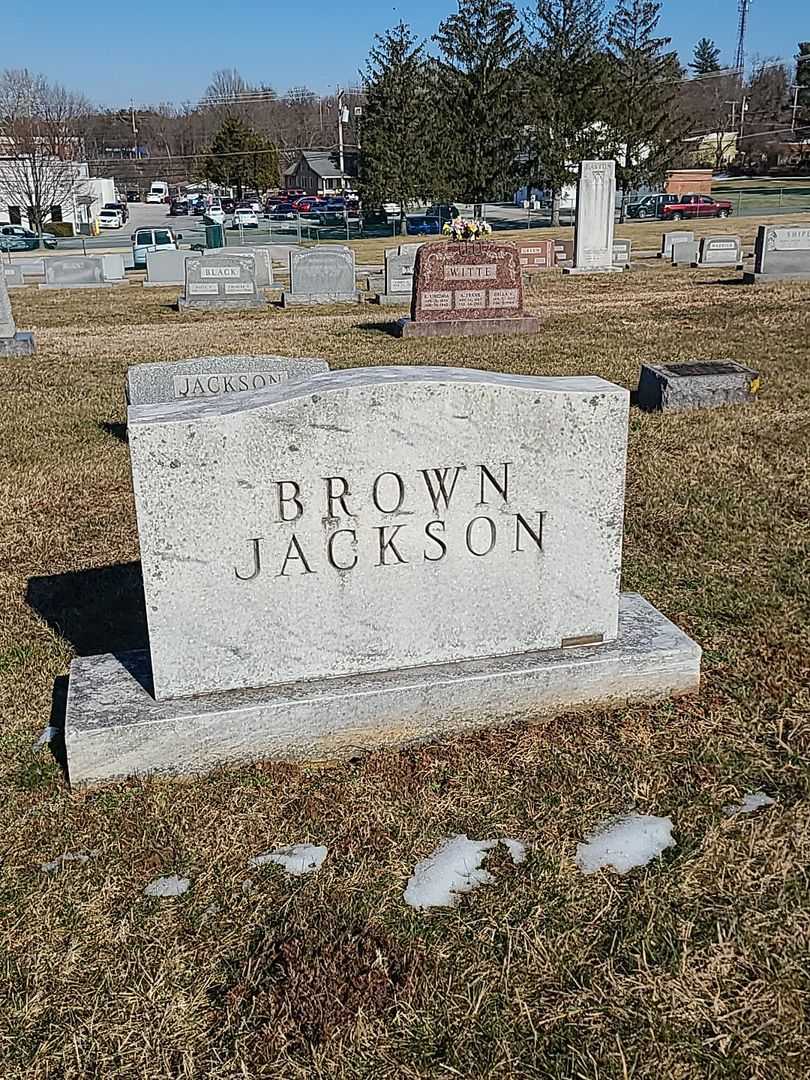 Frederick R. Jackson's grave. Photo 1