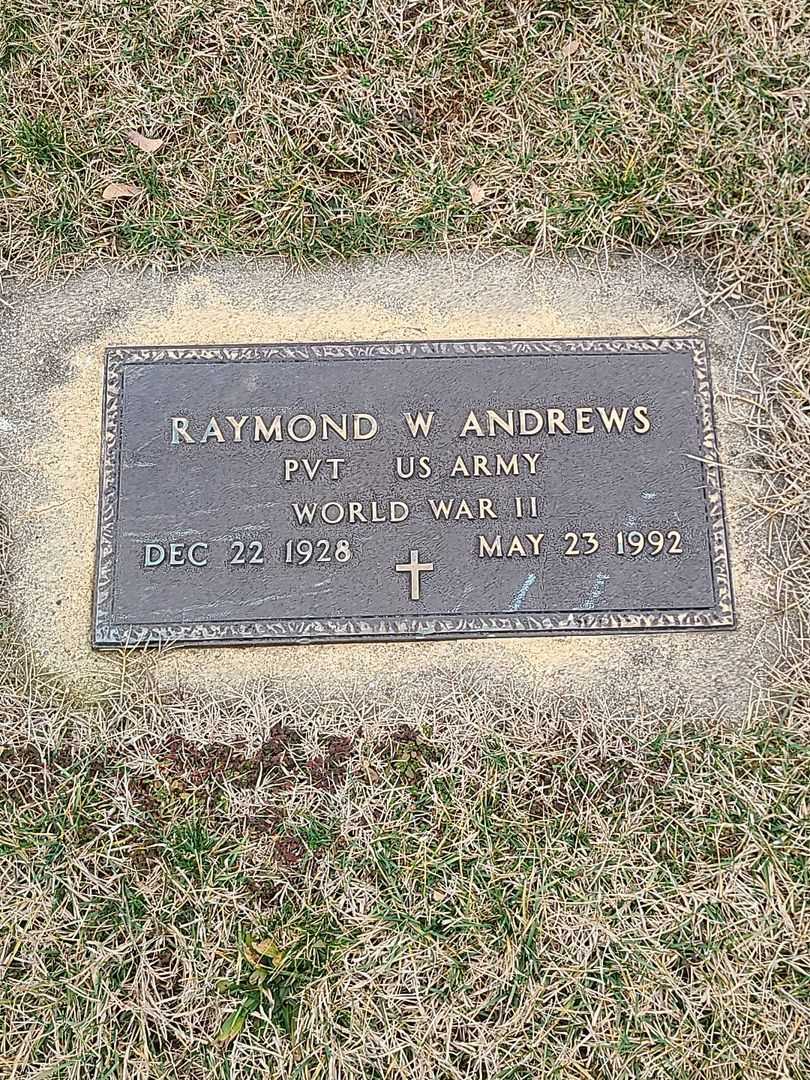 Raymond W. Andrews's grave. Photo 4