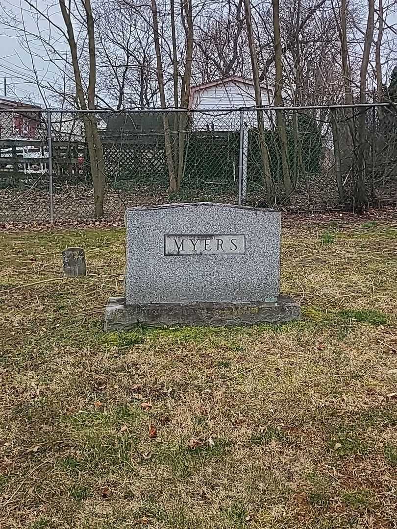 Samuel A. Myers Senior's grave. Photo 1