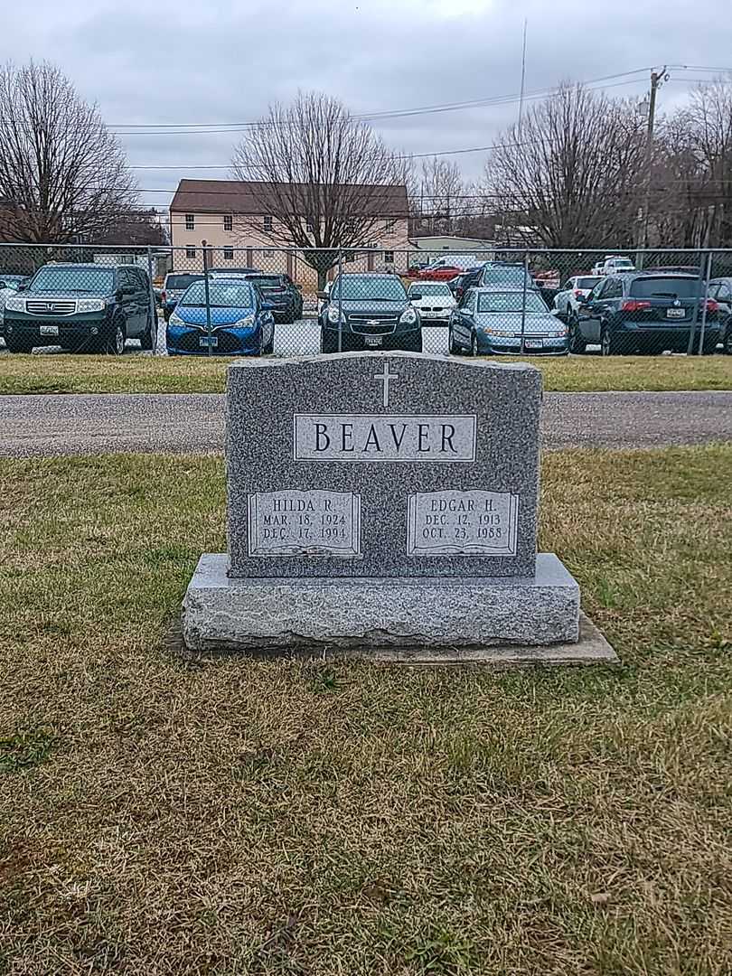 Edgar H. Beaver's grave. Photo 2