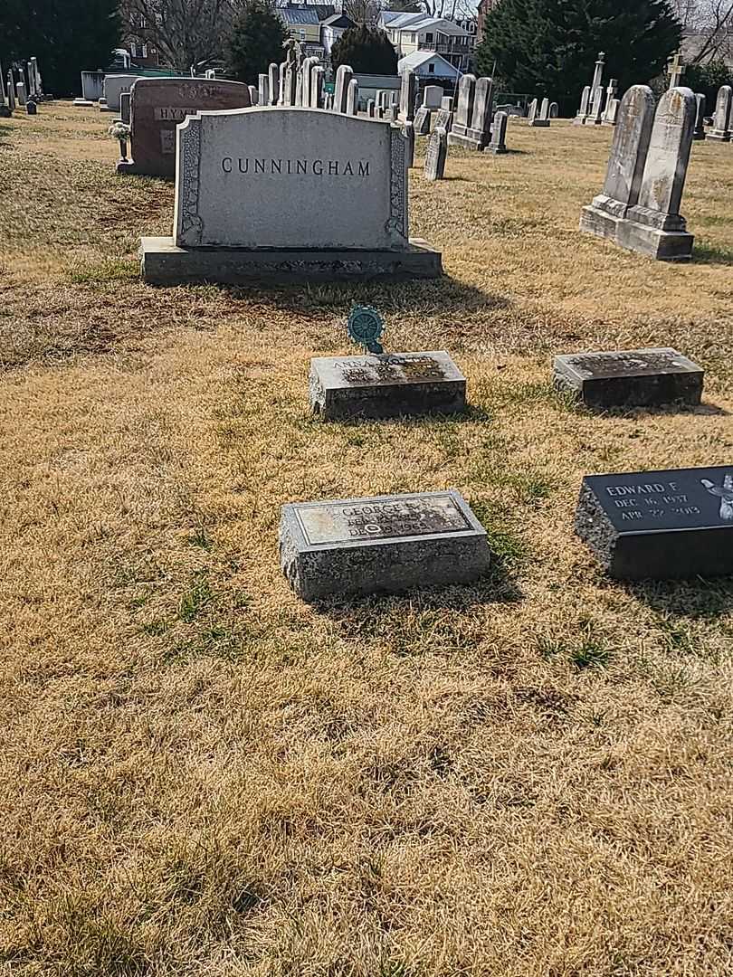 George F. Hood's grave. Photo 2