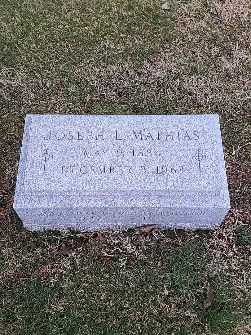 Joseph L. Mathias's grave. Photo 3