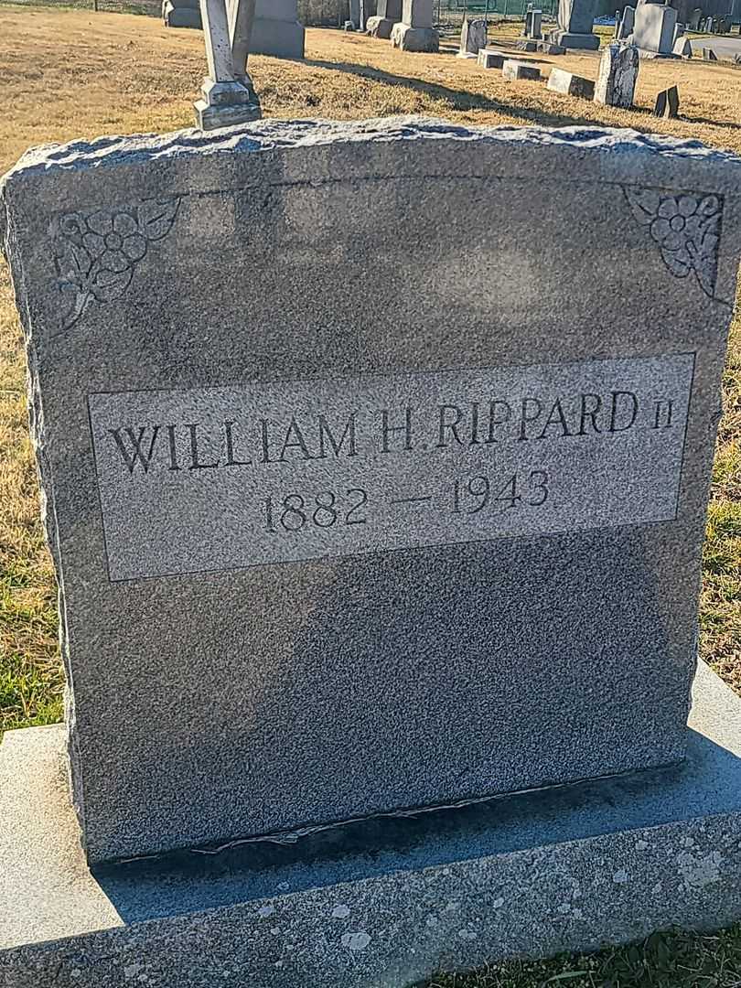 Doctor William Horrocks Rippard's grave. Photo 1