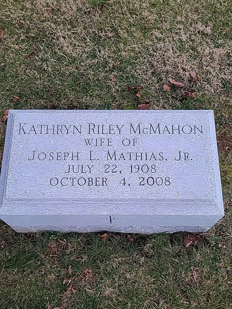 Kathryn Riley McMahon Mathias's grave. Photo 3