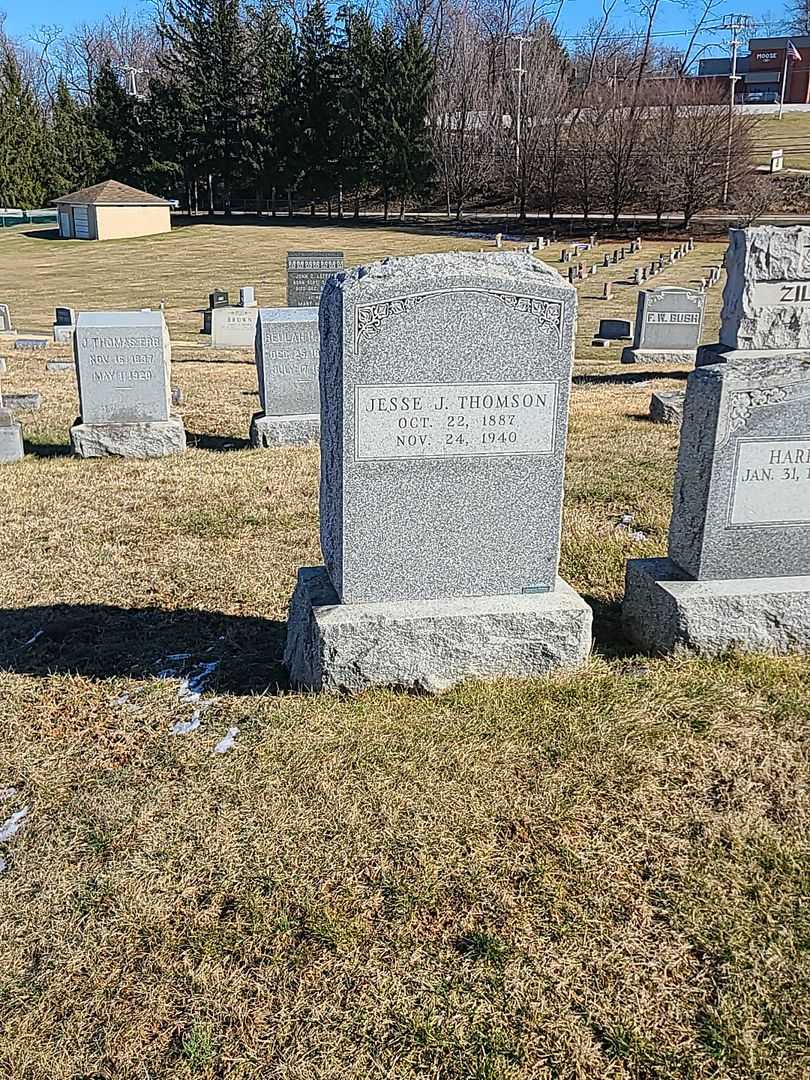 Jesse J. Thomson's grave. Photo 2