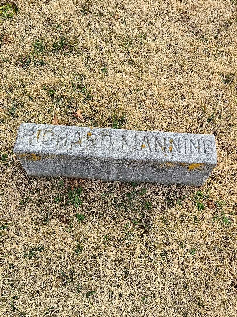 Richard Manning's grave. Photo 4